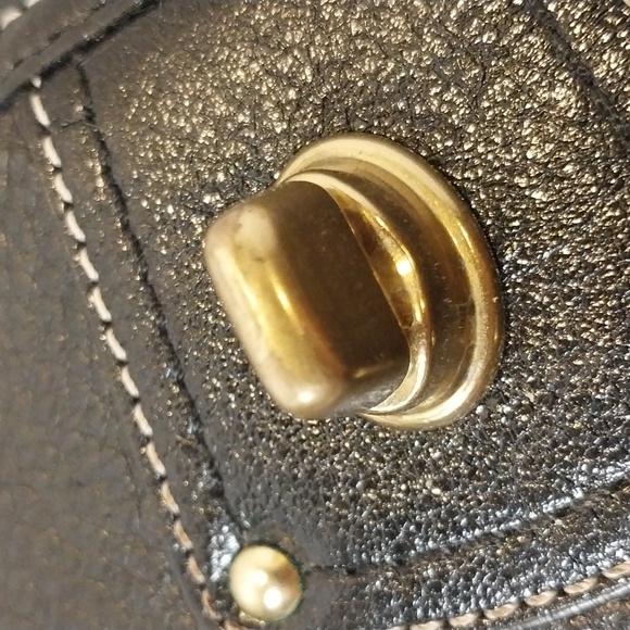 Black Pebbled Leather Turn-lock Notebook/Passport/Wallet-Coach Label, no Pen - Picture 10 of 10